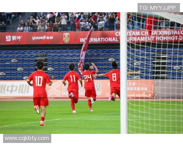 上海足球队速度之争引发热议球迷观点各异分析背后原因与影响