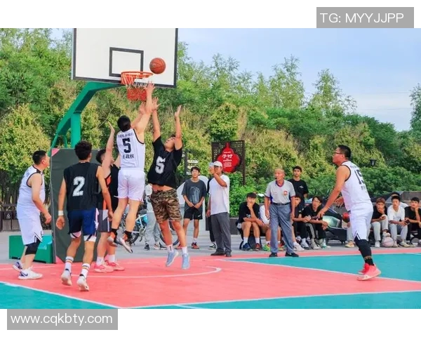 李芳的篮球之路:从梦想起步到职业生涯的精彩瞬间 李芳的篮球之路:从梦想起步到职业生涯的精彩瞬间