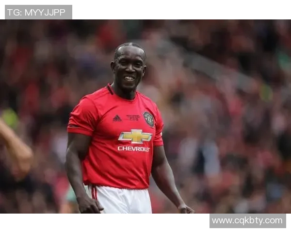 英格兰黑人足球明星保罗的传奇之路与社会影响力探讨